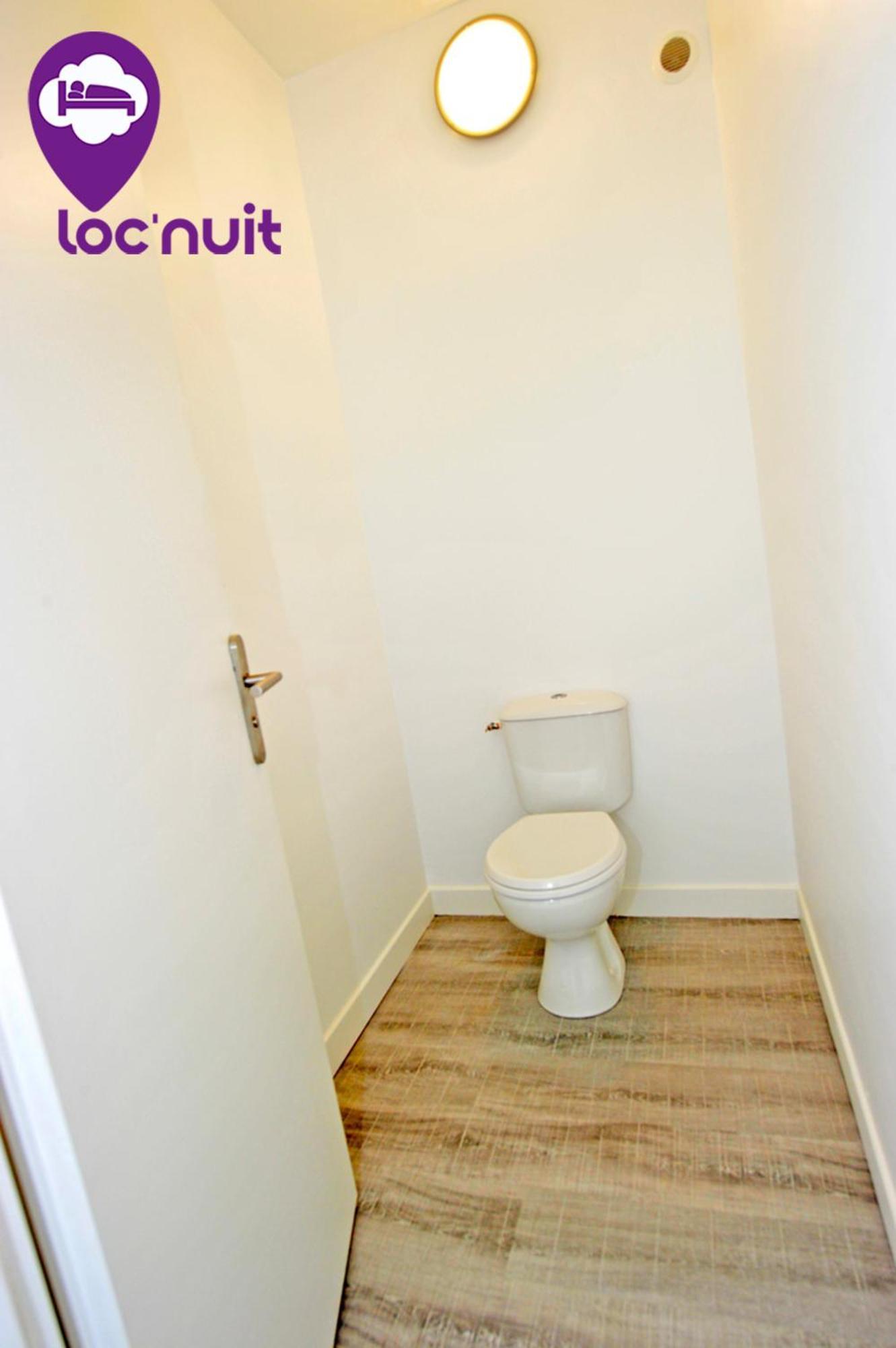 Loc'nuit - Confort - Hyper Centre Apartment *